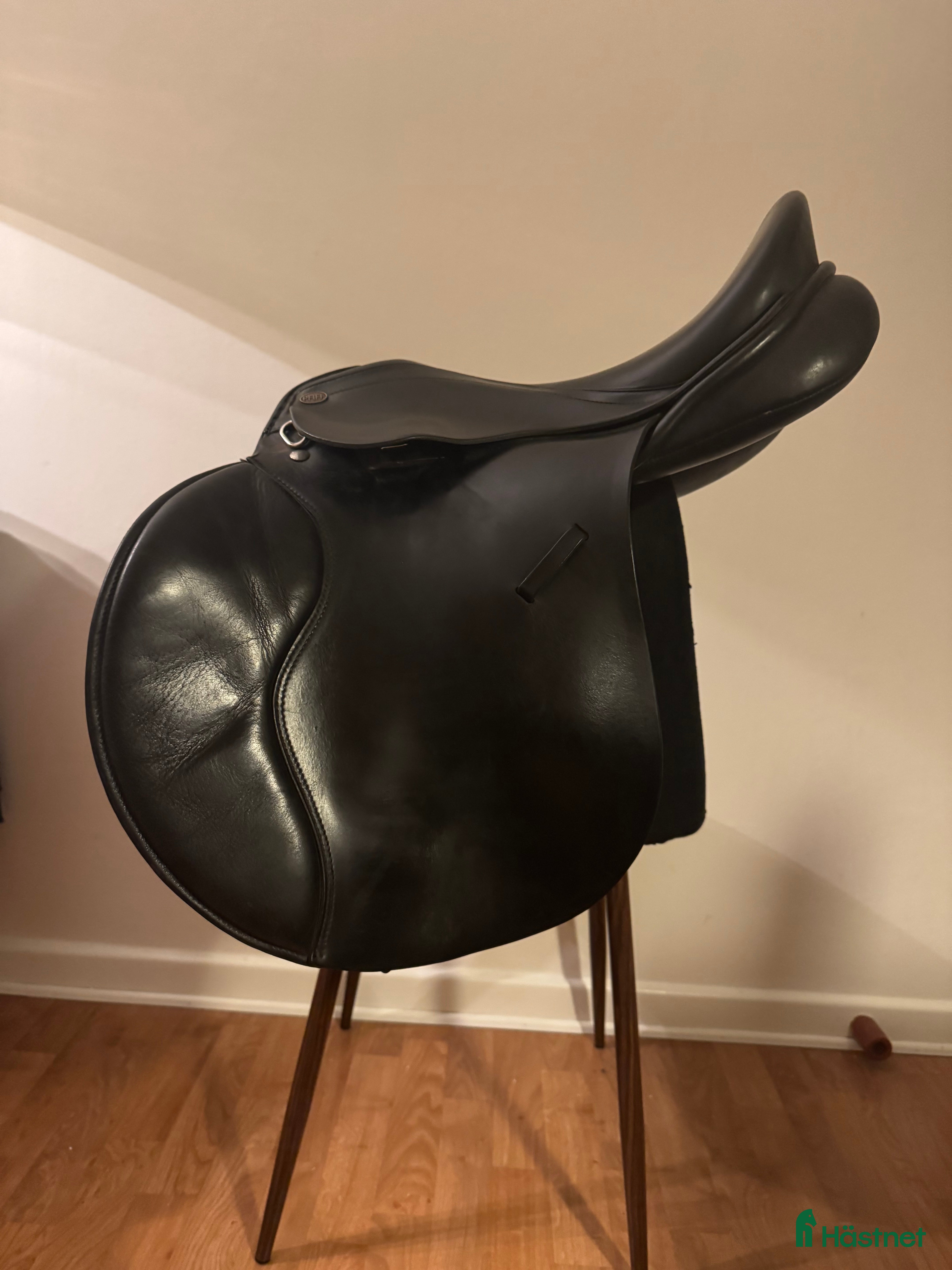 Sadlar hästutrustning till salu: Välvårdad allroundsadel säljes i Anderstorp - Annons 16