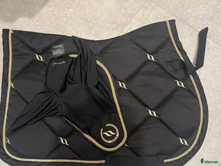 Schabrak & Vojlockar hästutrustning Back on track med huva Full oanvänt - Annons 1