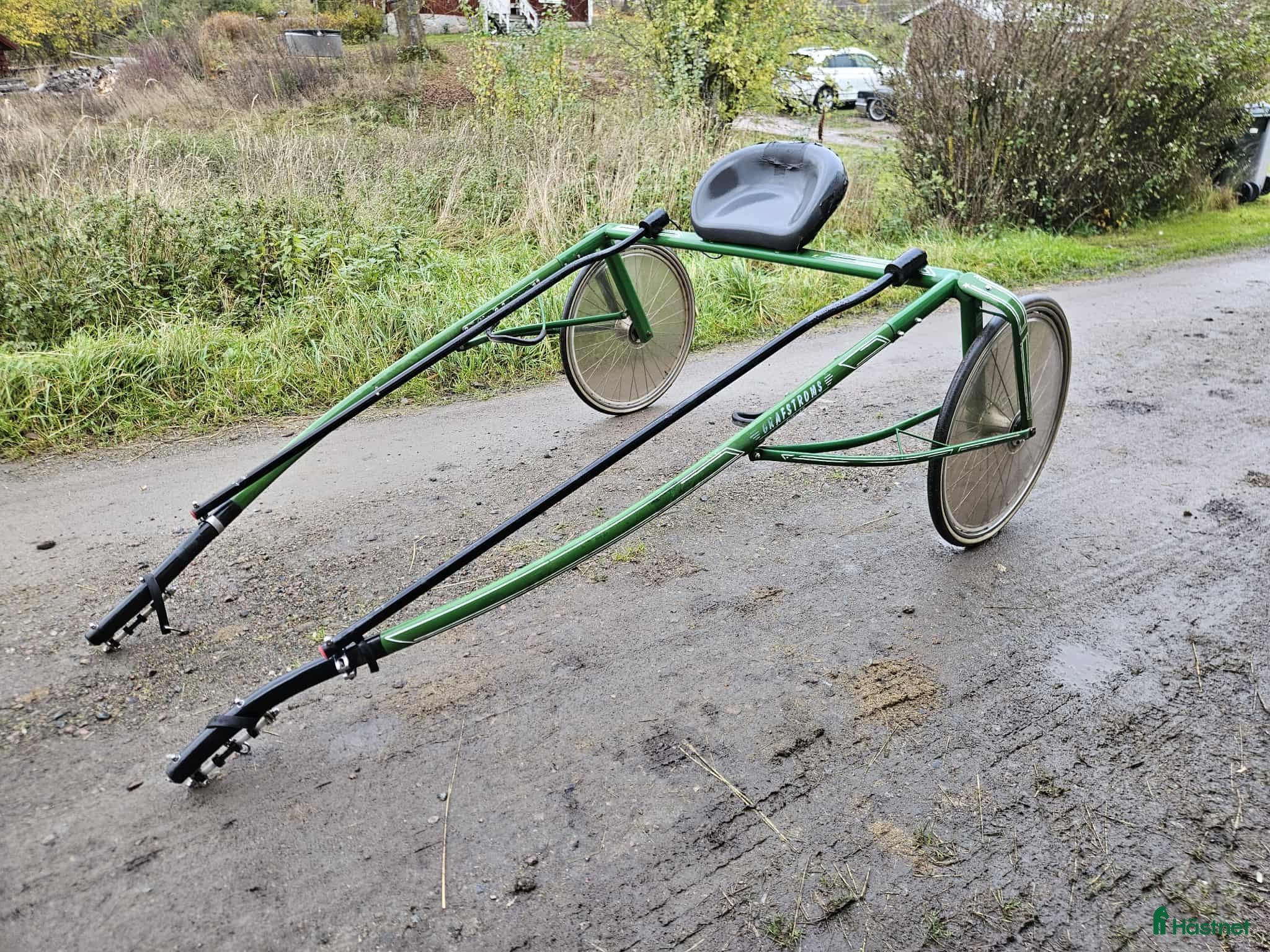 Travsulkys trav till salu: Grafströms tävlingssulky  i Hallstavik - Annons 6