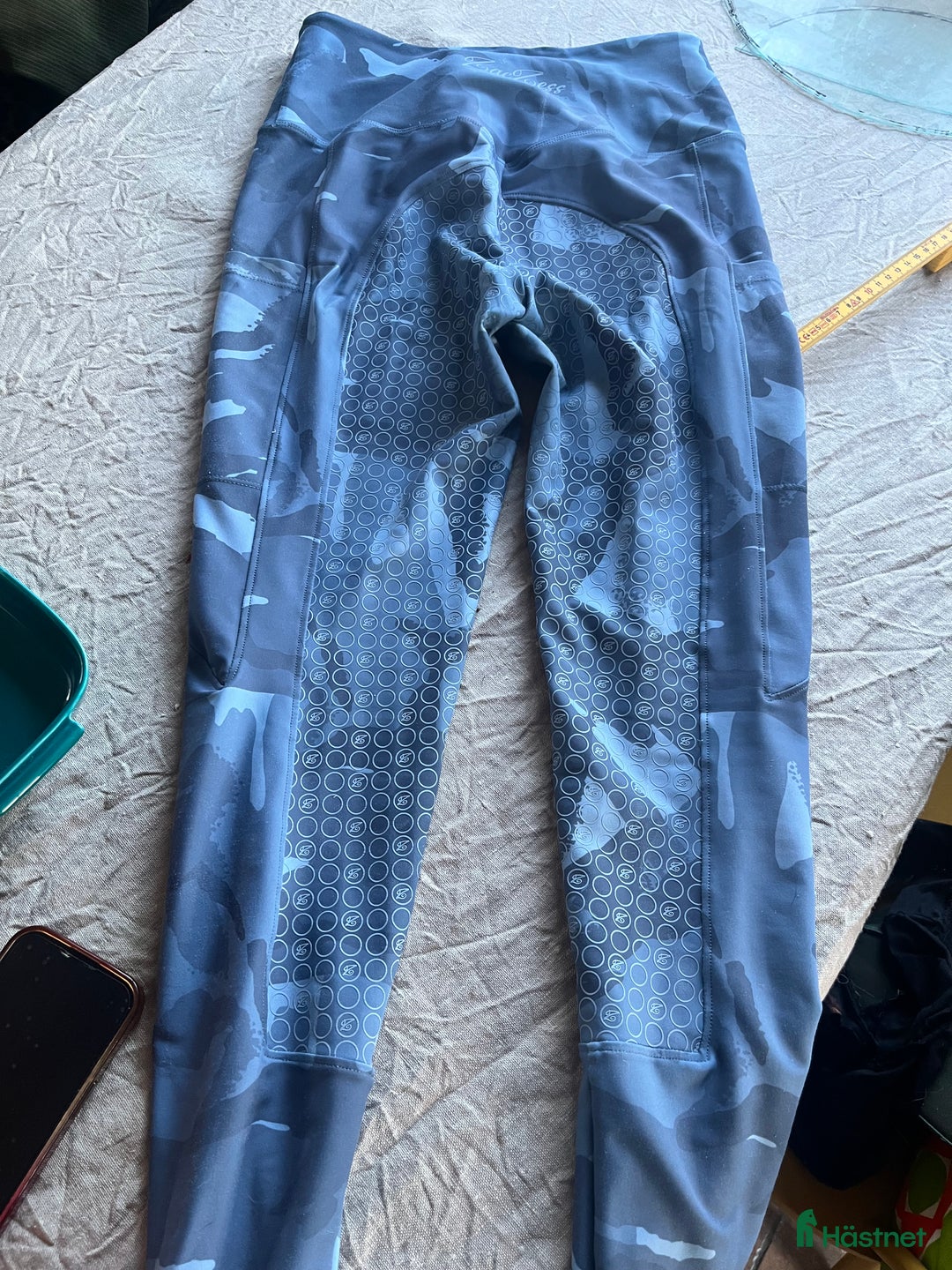 Ridbyxor ryttarutrustning till salu: Pris Ink frakt !!! Ohio camo blå  Zacsess medium i Vallentuna - Annons 1