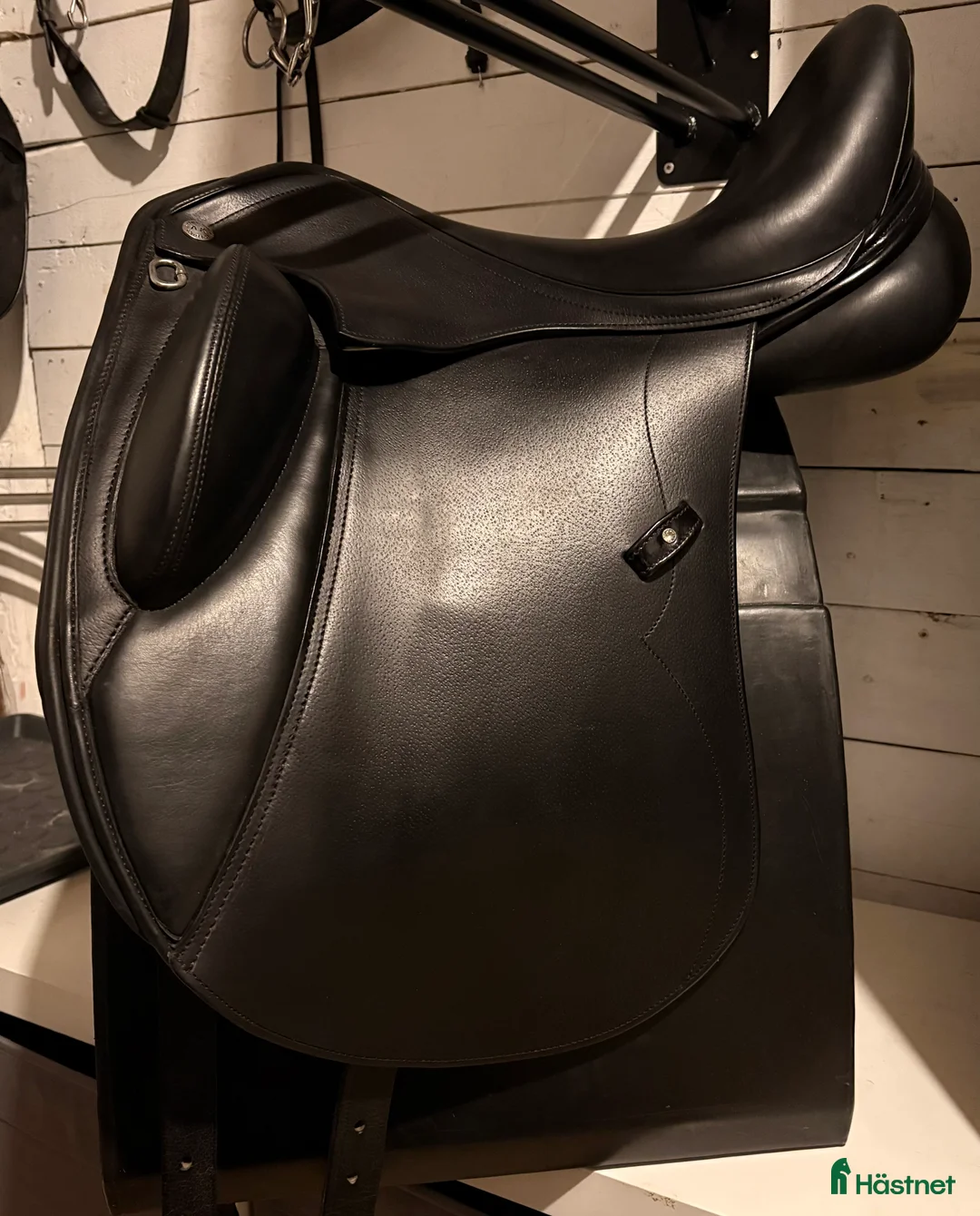 Sadlar hästutrustning till salu: Kemnevall sadel i Strängnäs - Annons 1