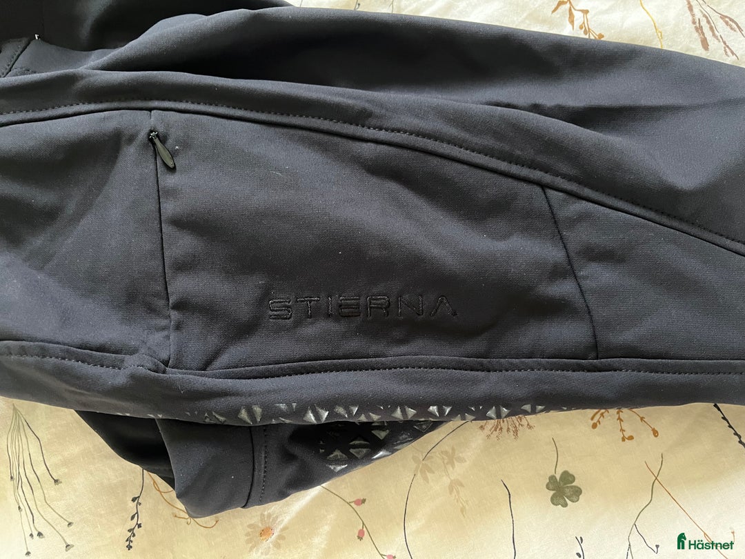 Ridbyxor ryttarutrustning till salu: Nya Ridbyxor från Stierna med mobilficka i Karlskoga - Annons 4