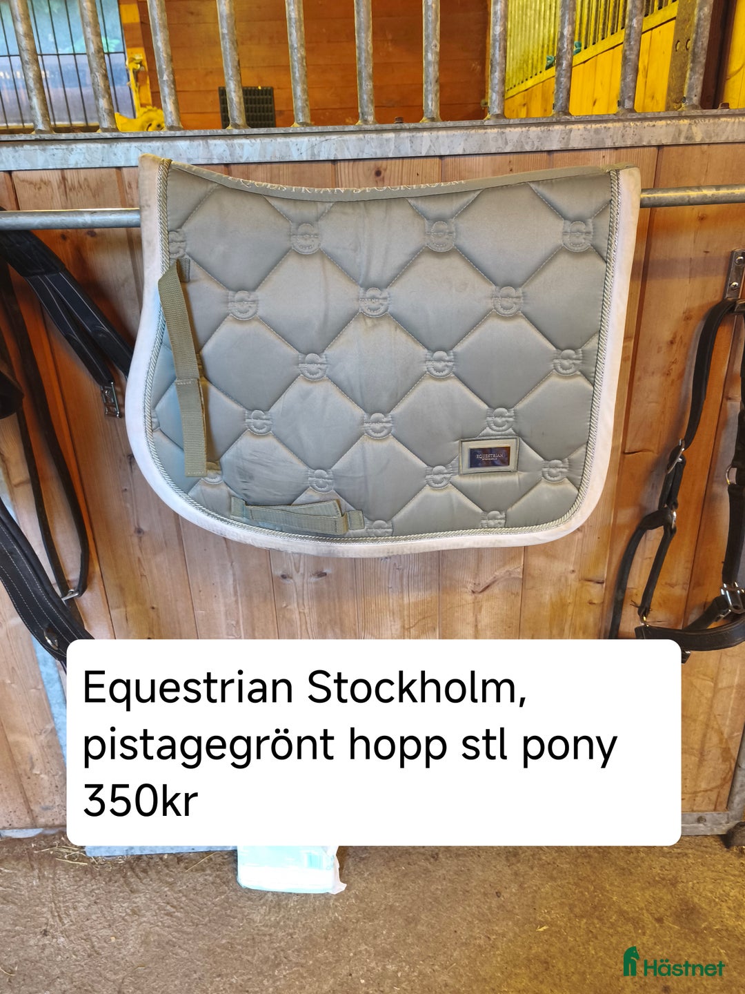 Täcken hästutrustning till salu: Amigo täcken, ES schabrak, mm i Bergby - Annons 18