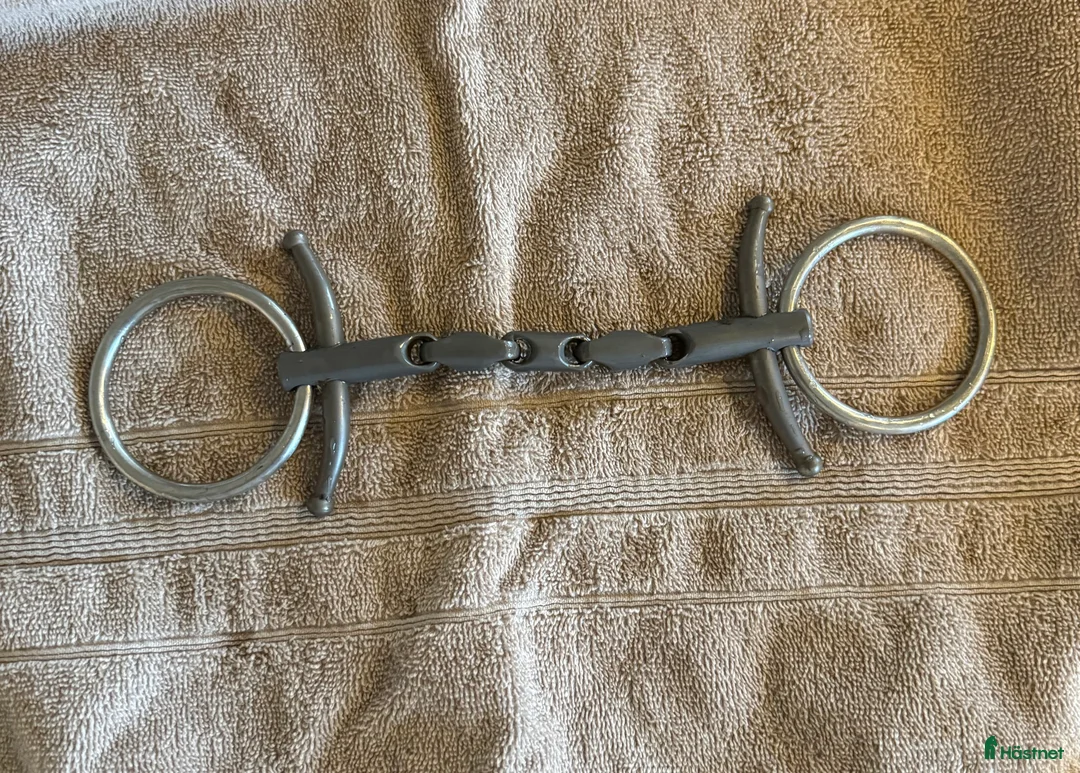 Bett hästutrustning till salu: Fager, Lippo & metalab bett i superfint skick - Annons 5