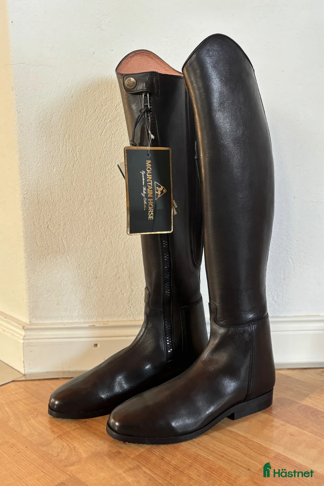 Ridstövlar ryttarutrustning till salu: Moutain horse ridstövlar nya!  - Annons 1
