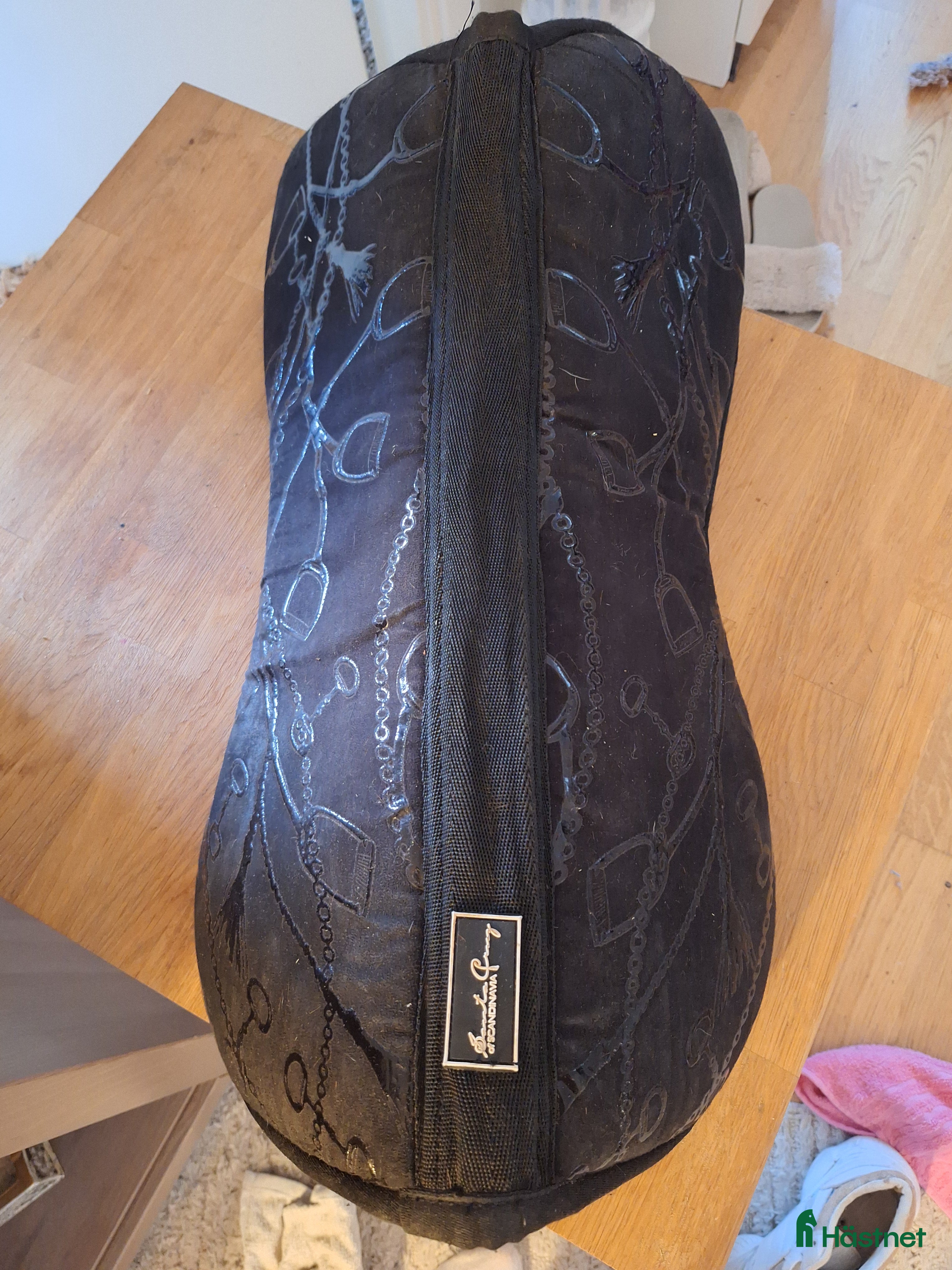 Sadeltillbehör hästutrustning till salu: Santa Cruz sadelpad i Norrköping - Annons 2