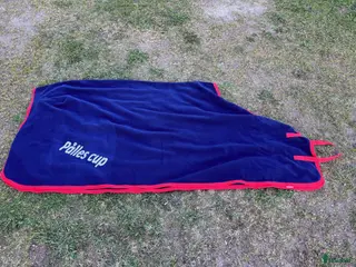 Täcken hästutrustning Fleecetäcke i Jonstorp - Annons 22