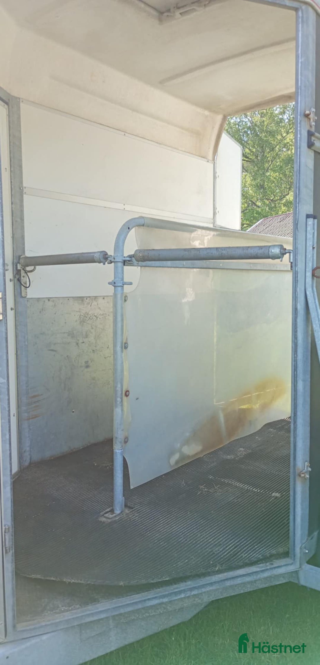 Hästtransporter  fordon & transport till salu: Henra Cayenne -07 i Almunge - Annons 8