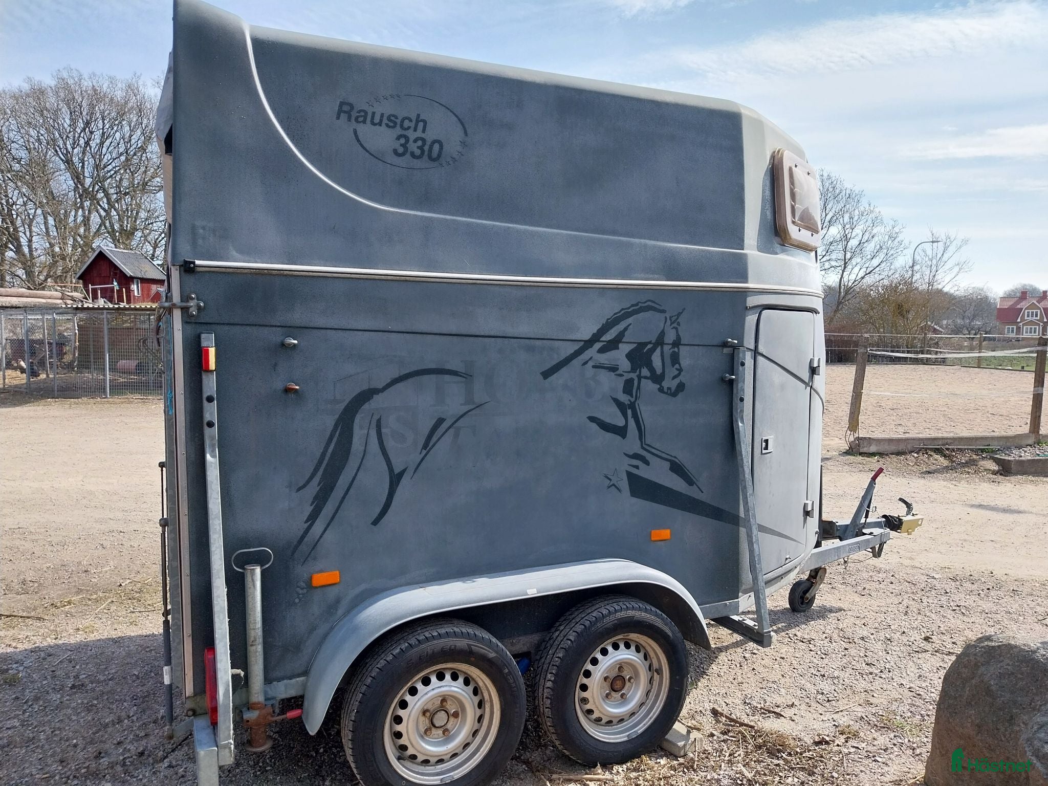 Hästtransporter  fordon & transport till salu: Hästtransport i fint skick  - Annons 5