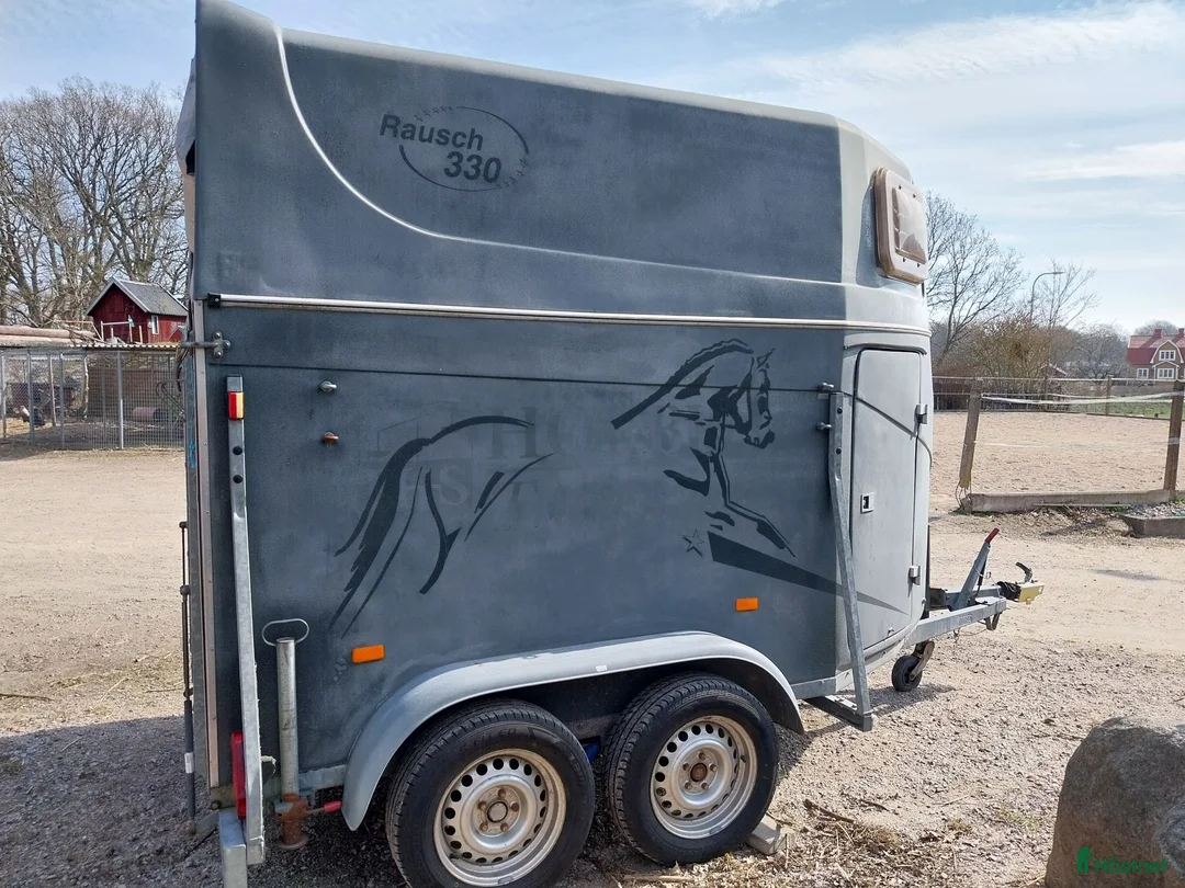 Hästtransporter  fordon & transport till salu: Hästtransport i fint skick  i Listerby - Annons 1