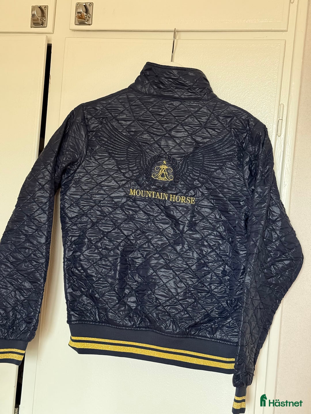Jackor & Kavajer ryttarutrustning till salu: Mountain Horse BomberJacka i Siljansnäs - Annons 3