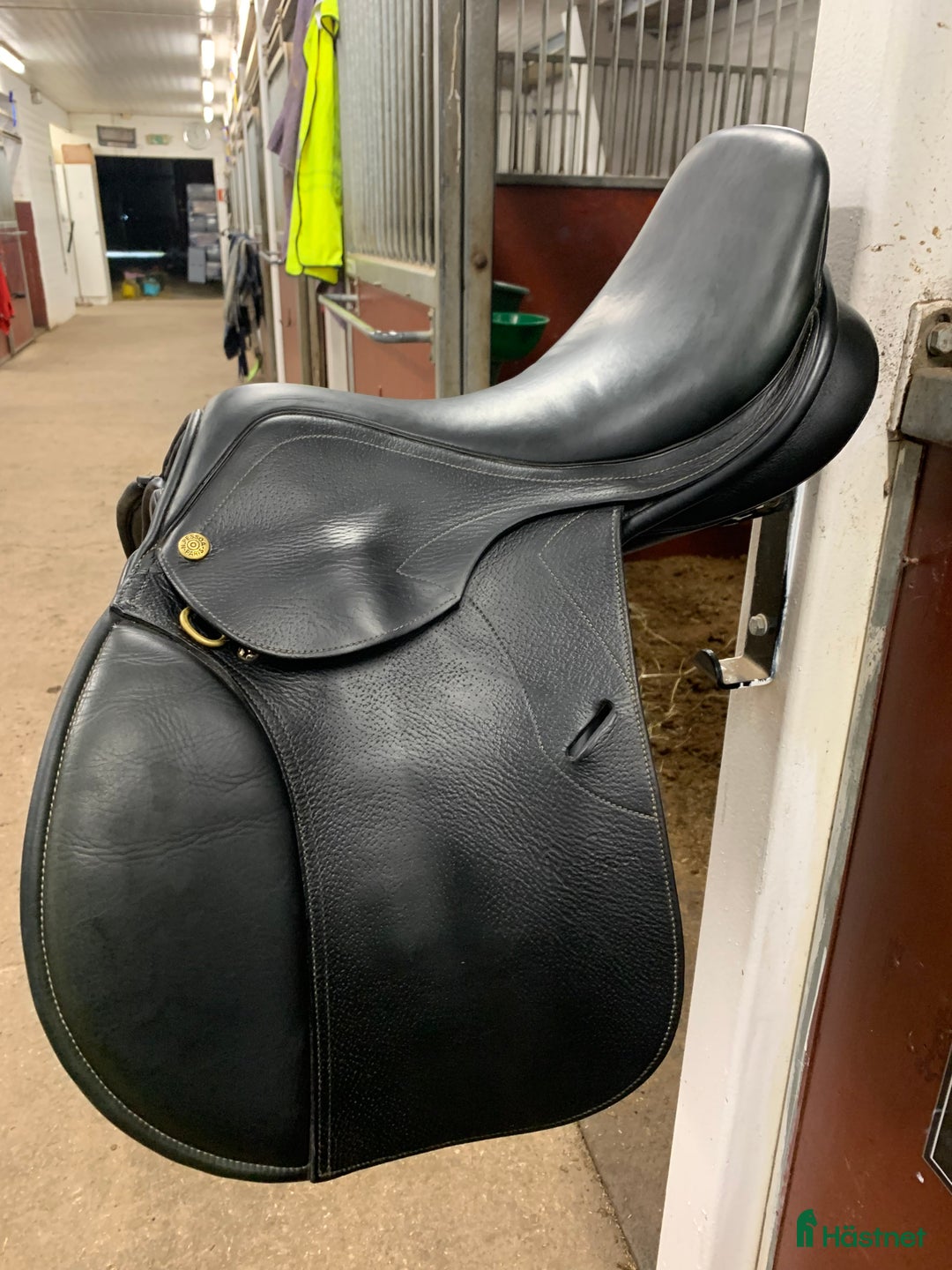 Sadlar hästutrustning till salu: Pessoa gen x elite 16tum i Segeltorp - Annons 1