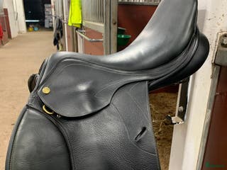 Sadlar hästutrustning till salu: Pessoa gen x elite 16tum i Segeltorp - Annons 6