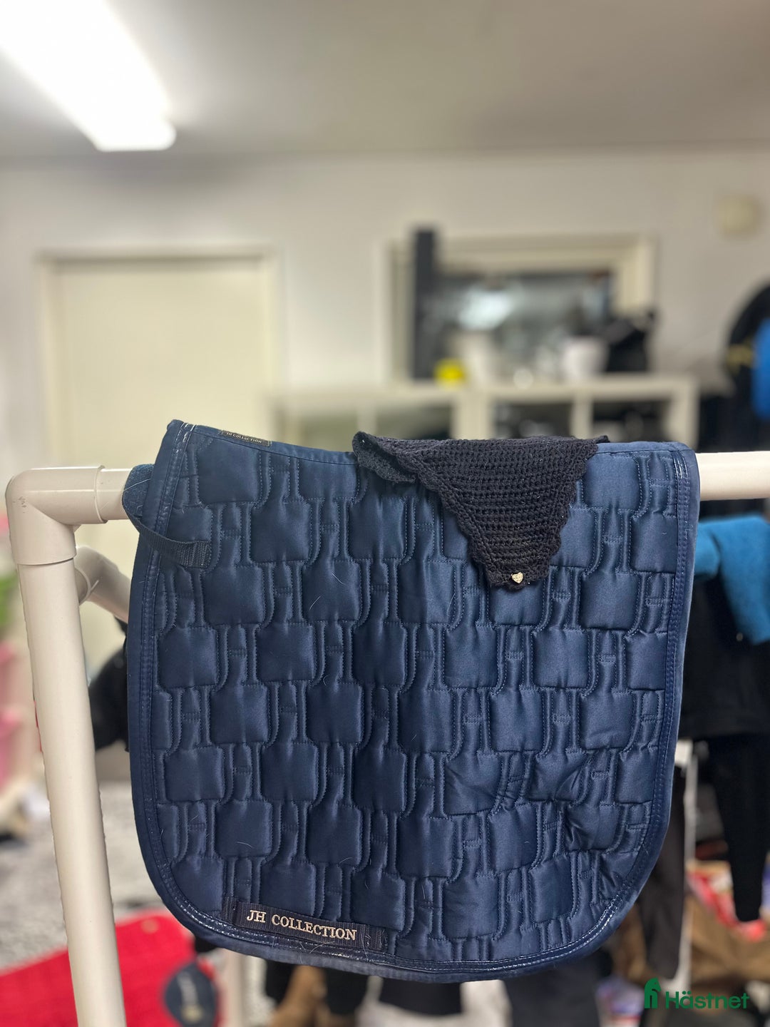 Schabrak & Vojlockar hästutrustning till salu: 4 Schabrak + huvor i Eskilstuna - Annons 4