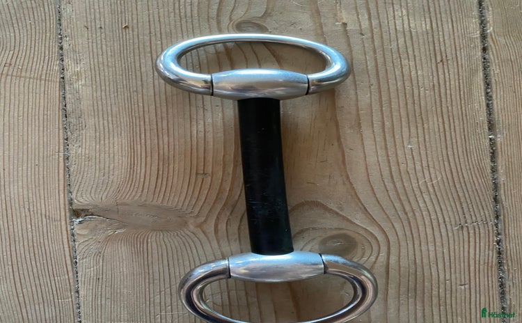 Bett hästutrustning till salu i Fjärås - Annons 16
