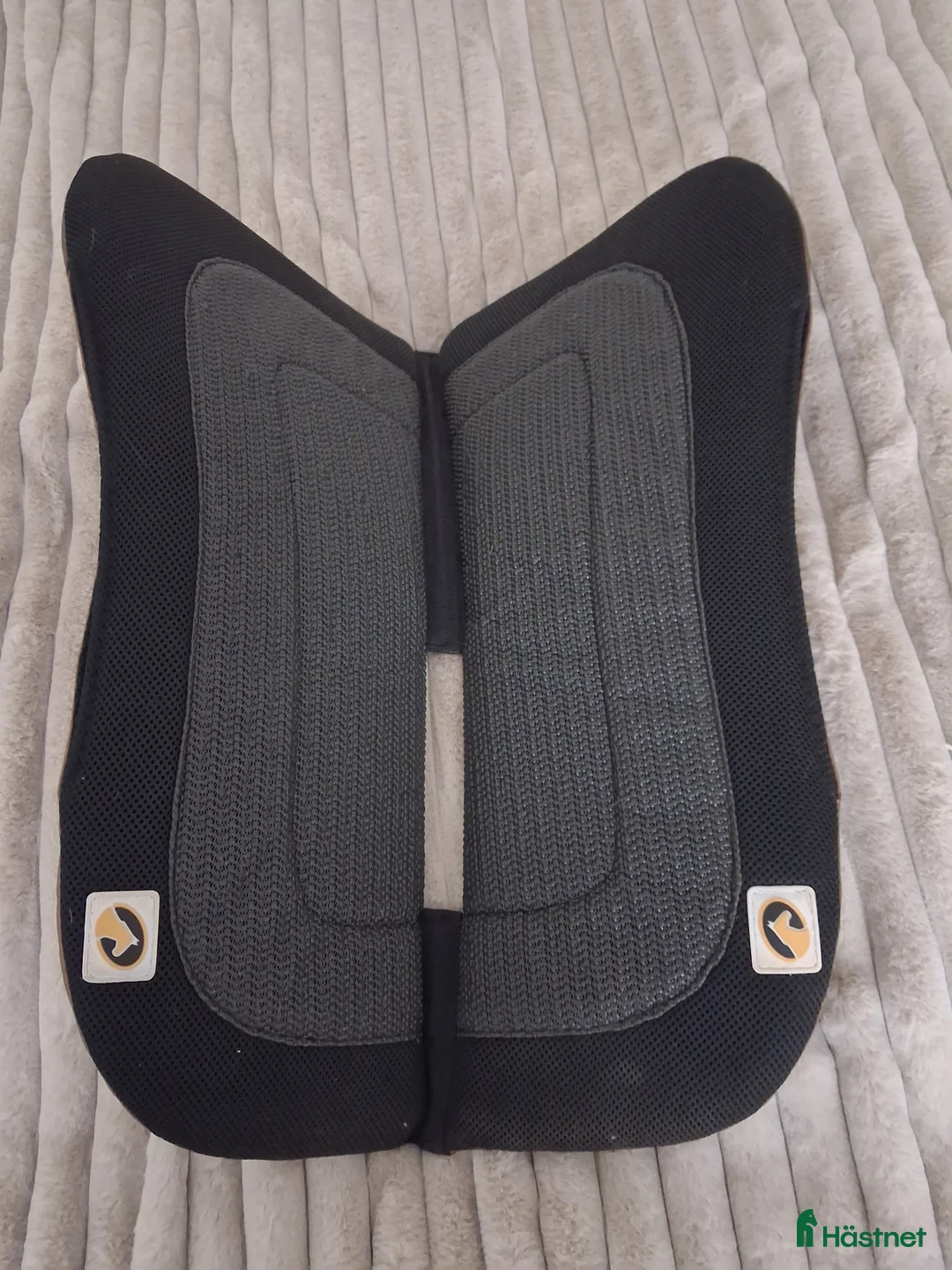 Schabrak & Vojlockar hästutrustning till salu: Ecogold Half Pad Dressyr i Kalmar - Annons 2