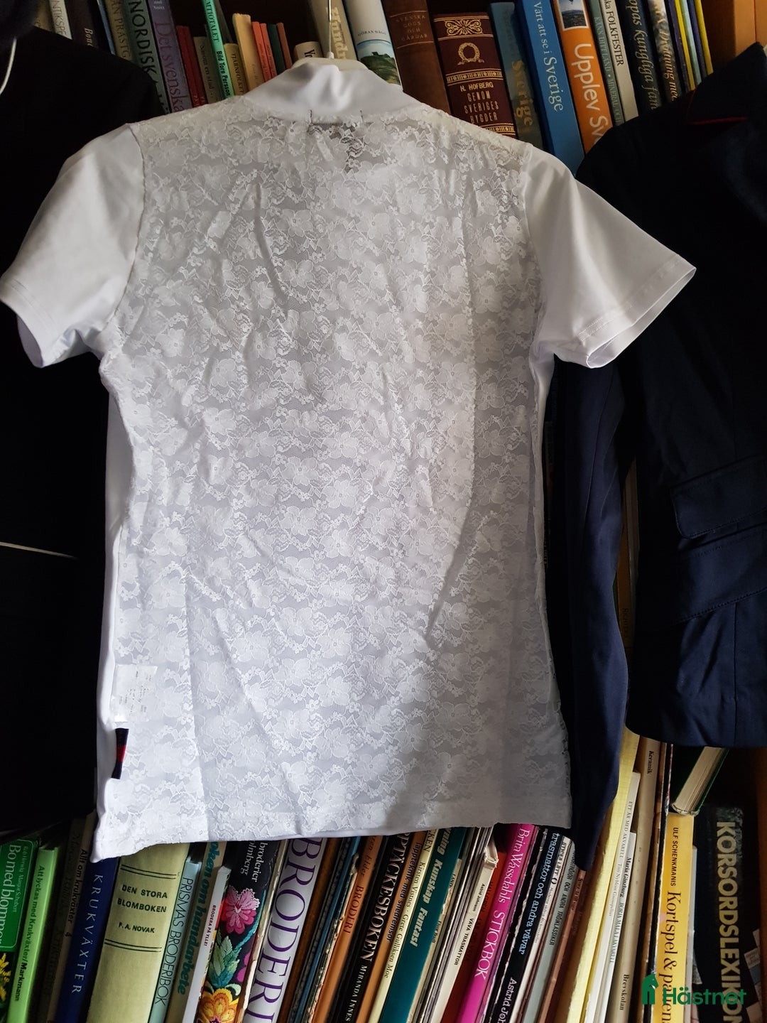 Övrigt Ridkläder ryttarutrustning till salu: Tävlingstopp/ridtopp S (M) i Söråker - Annons 2