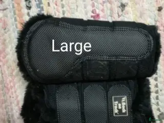 Benskydd hästutrustning Back on track fluffskydd - Annons 3