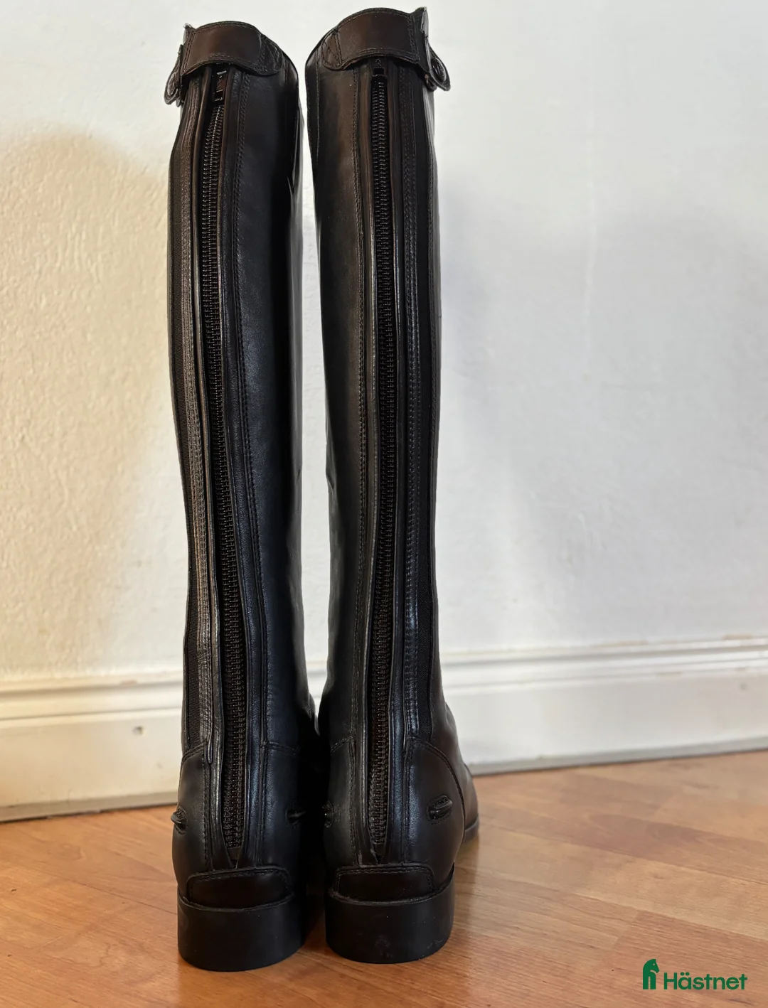 Ridstövlar ryttarutrustning till salu: Moutain horse ridstövlar nya!  - Annons 2