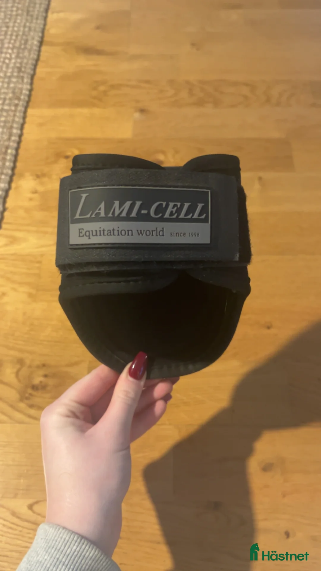 Benskydd hästutrustning till salu: Lamicell bakbenskydd i Norrköping - Annons 3