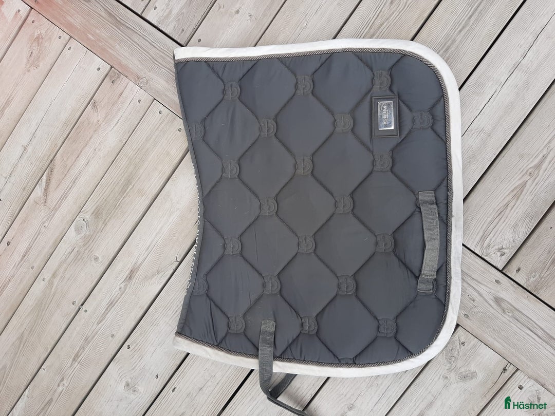 Schabrak & Vojlockar hästutrustning till salu: Equstrian Stockholm shabrak i Östersund - Annons 4