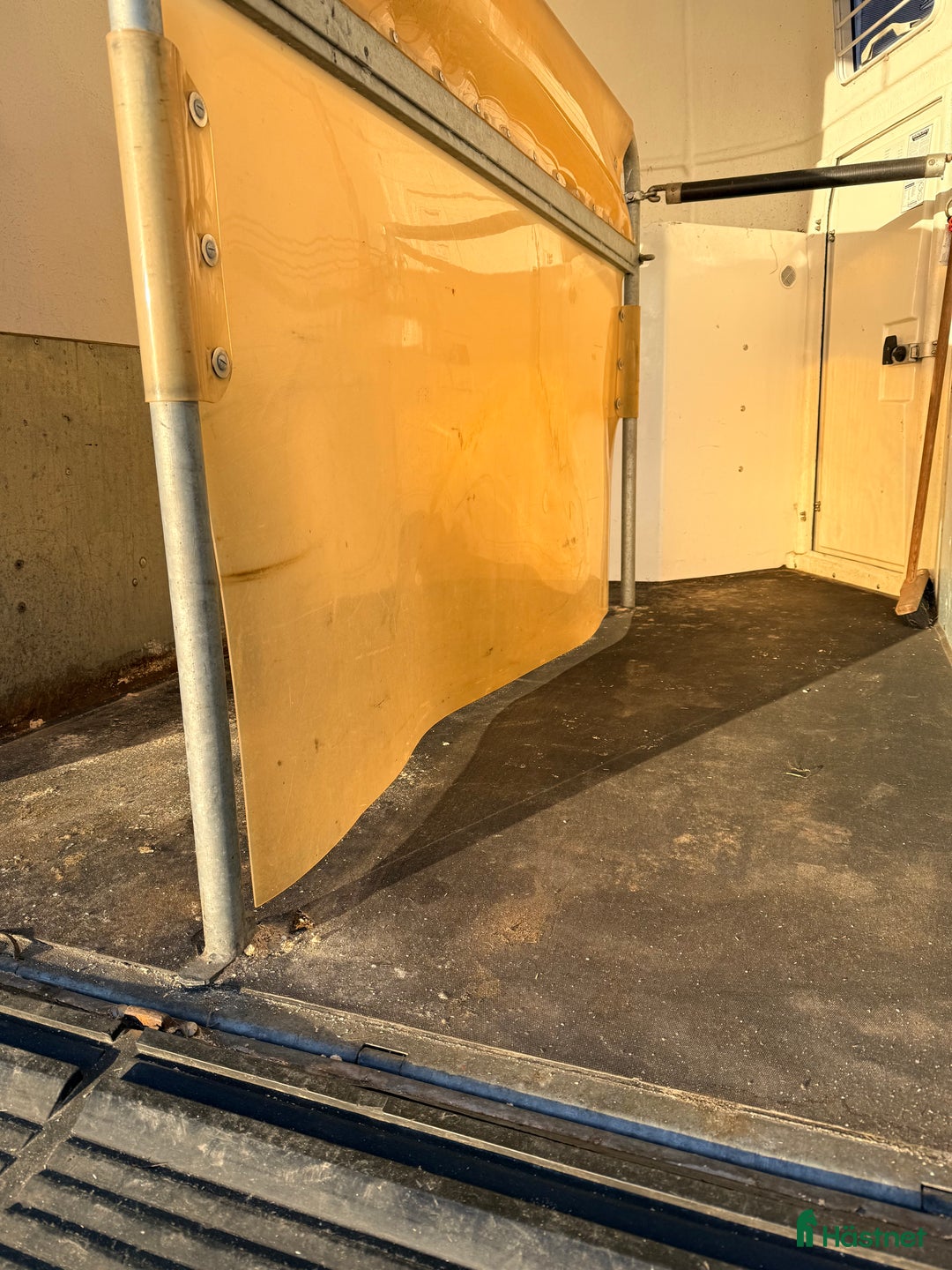 Hästtransporter  fordon & transport till salu: Böckmann Comfort S 2008 | 1 090 kg lastvikt - Annons 5