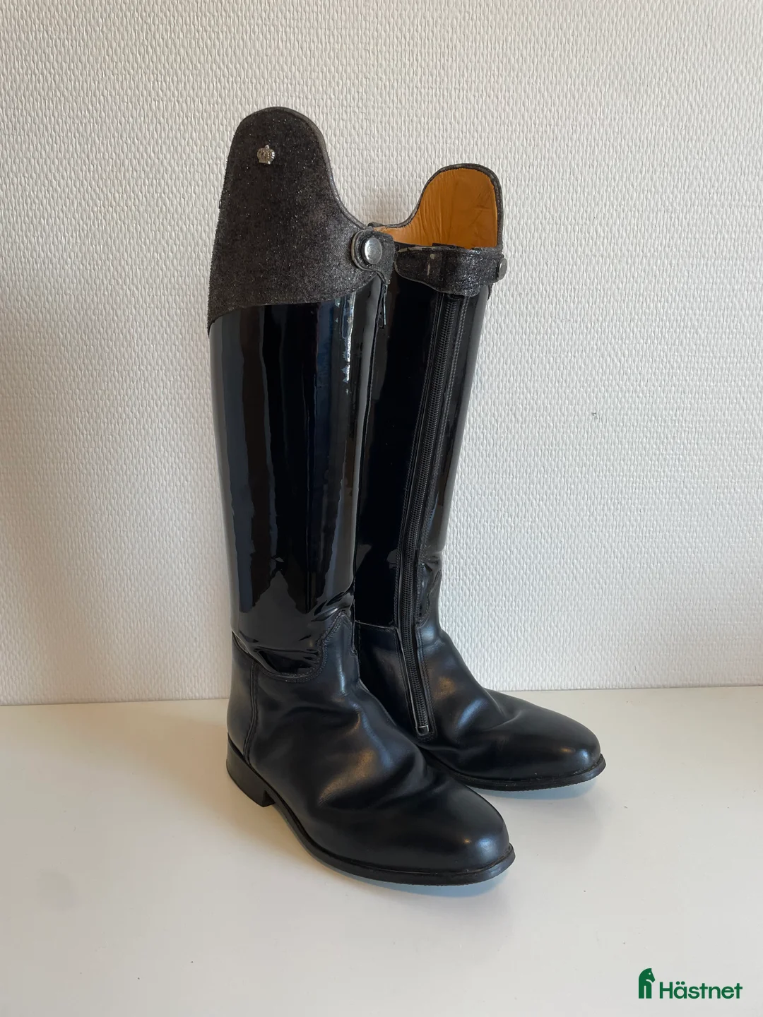 Ridstövlar ryttarutrustning till salu: Dressyrstövel junior/dam i Haparanda - Annons 1
