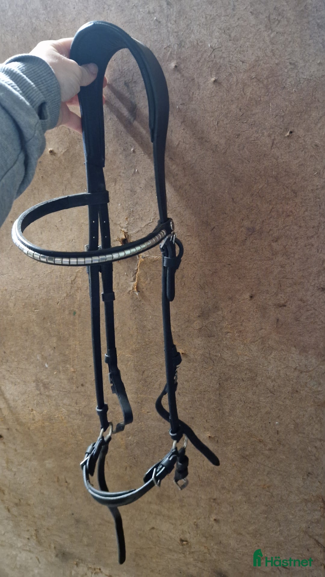 Träns hästutrustning till salu: Olika träns storlek cob i Umeå - Annons 1