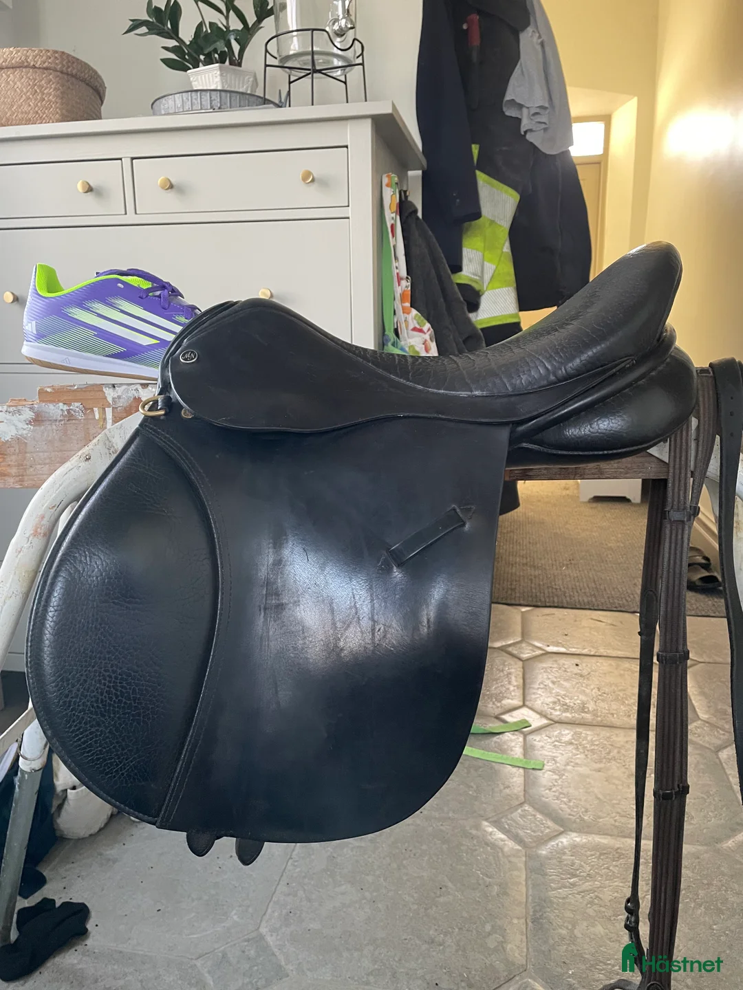 Sadlar hästutrustning till salu: Morris & Nolan ny stoppning i Trelleborg - Annons 1