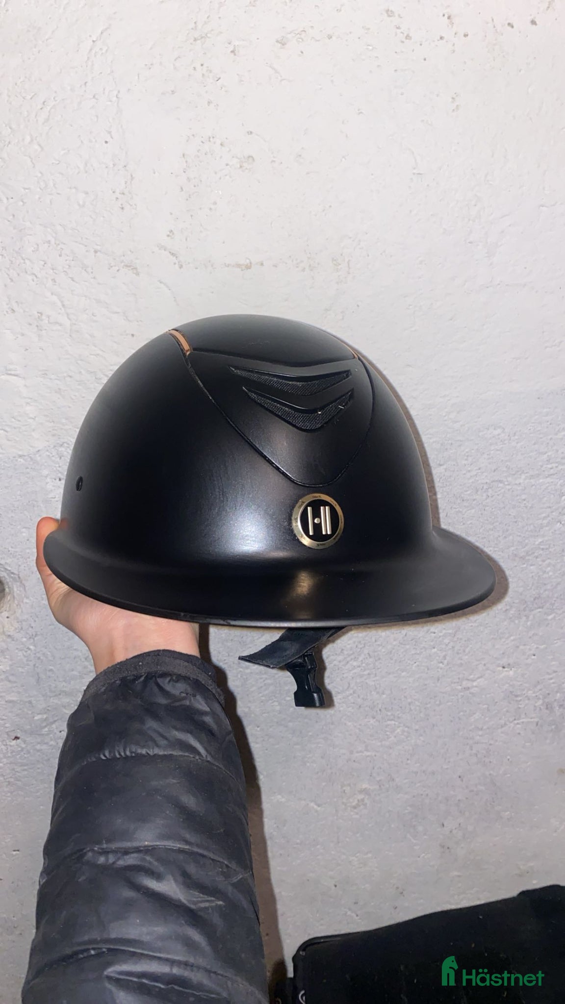 Övrig Ryttarutrustning ryttarutrustning till salu: Onek hjälm - Annons 1