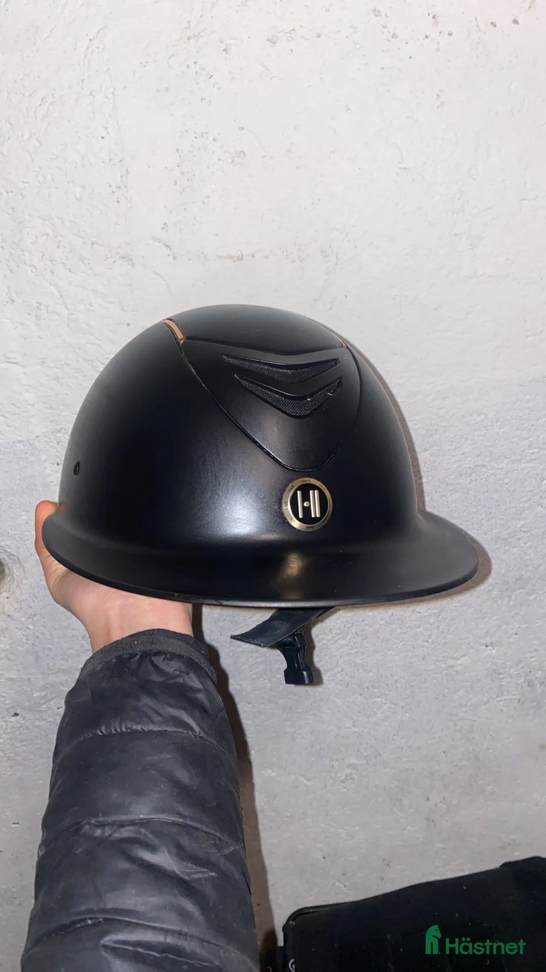 Övrig Ryttarutrustning ryttarutrustning till salu: Onek hjälm - Annons 1