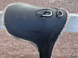 Sadeltillbehör hästutrustning till salu: Anatomisk sadelgjord hopp 120cm. i Borlänge - Annons 21