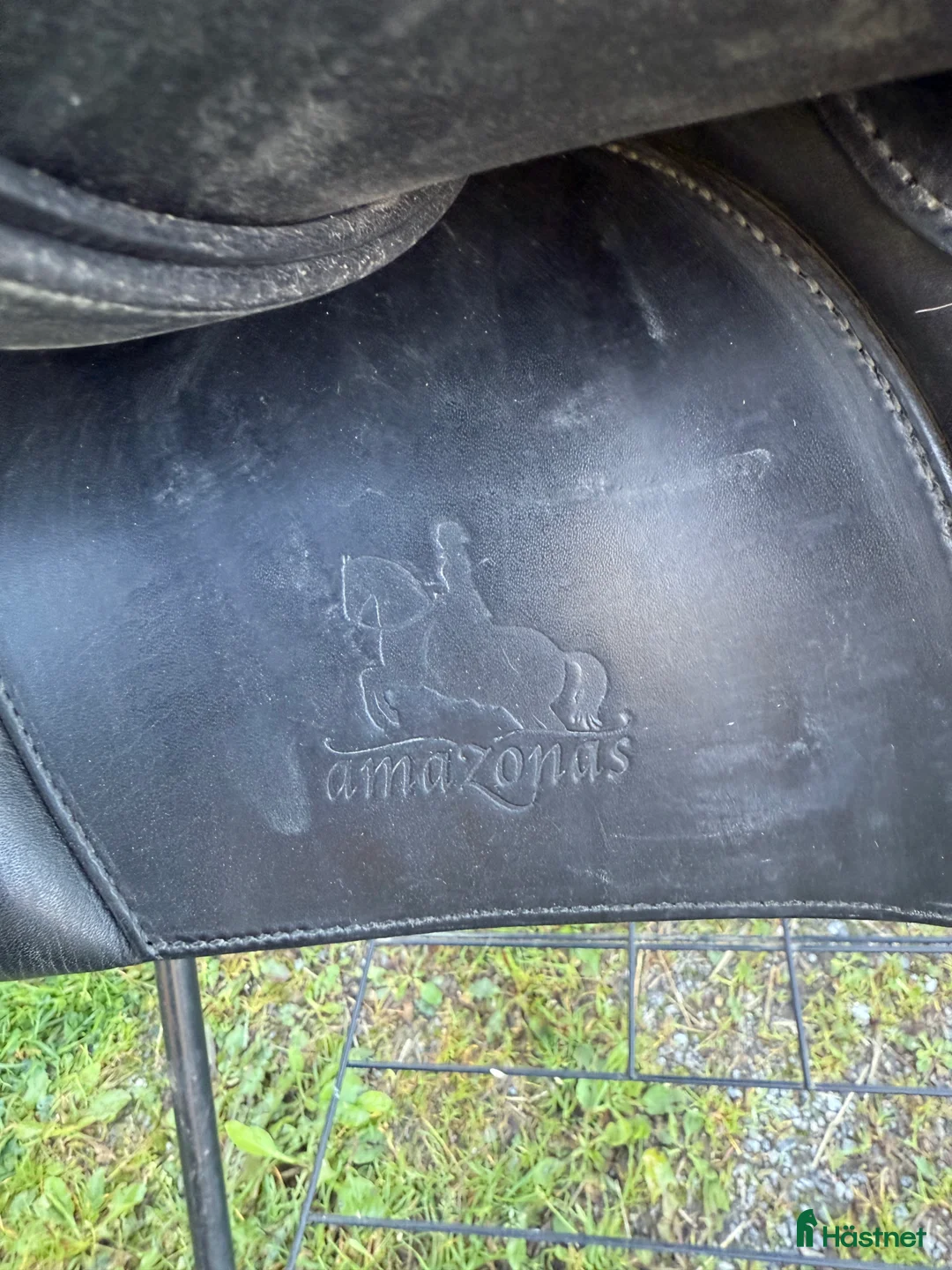 Sadlar hästutrustning till salu: Amazonas akademisk  Dressyr sadel  i Ärla - Annons 6