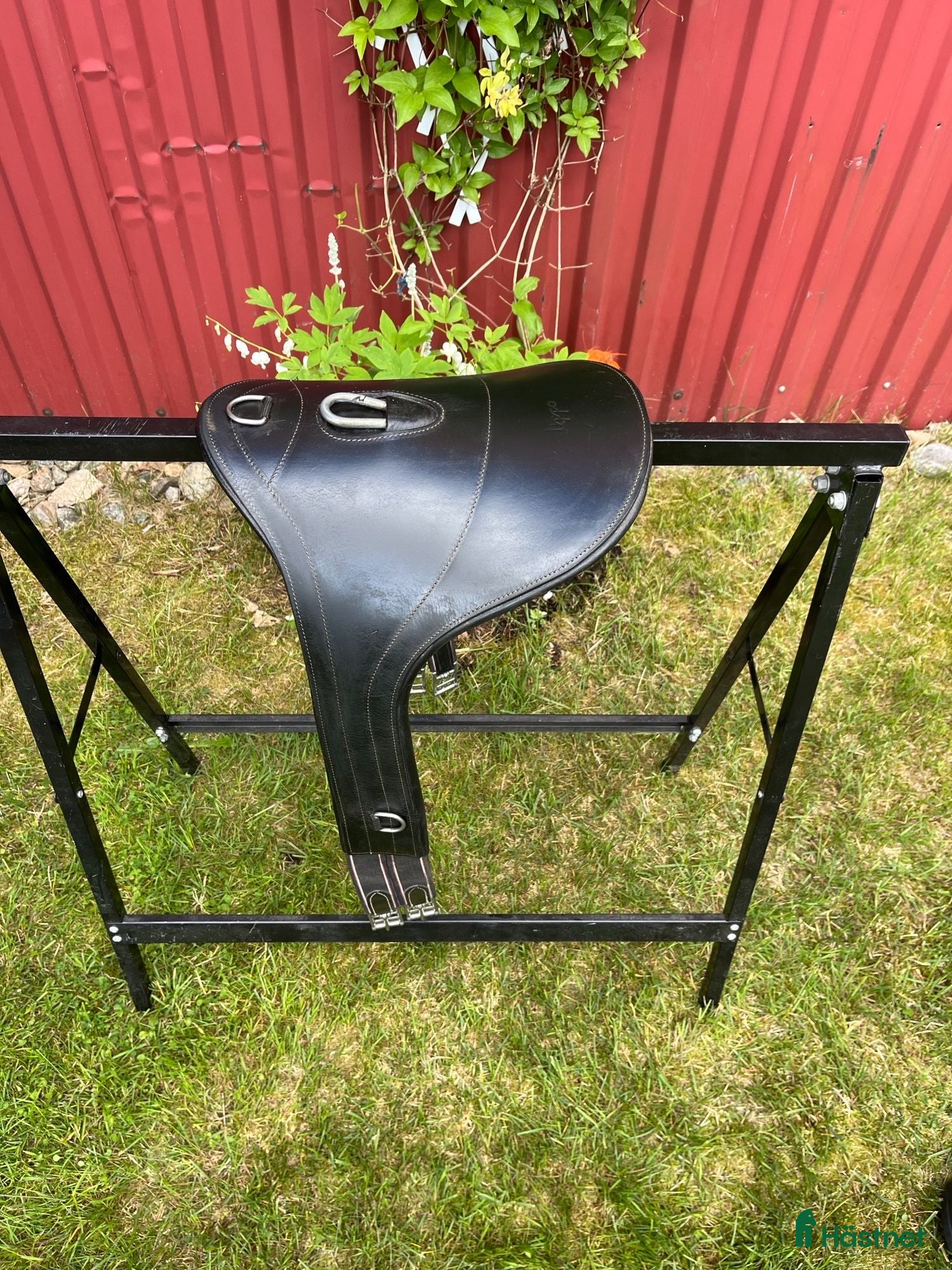 Sadeltillbehör hästutrustning Magplatta/Sadelgjord - Annons 1