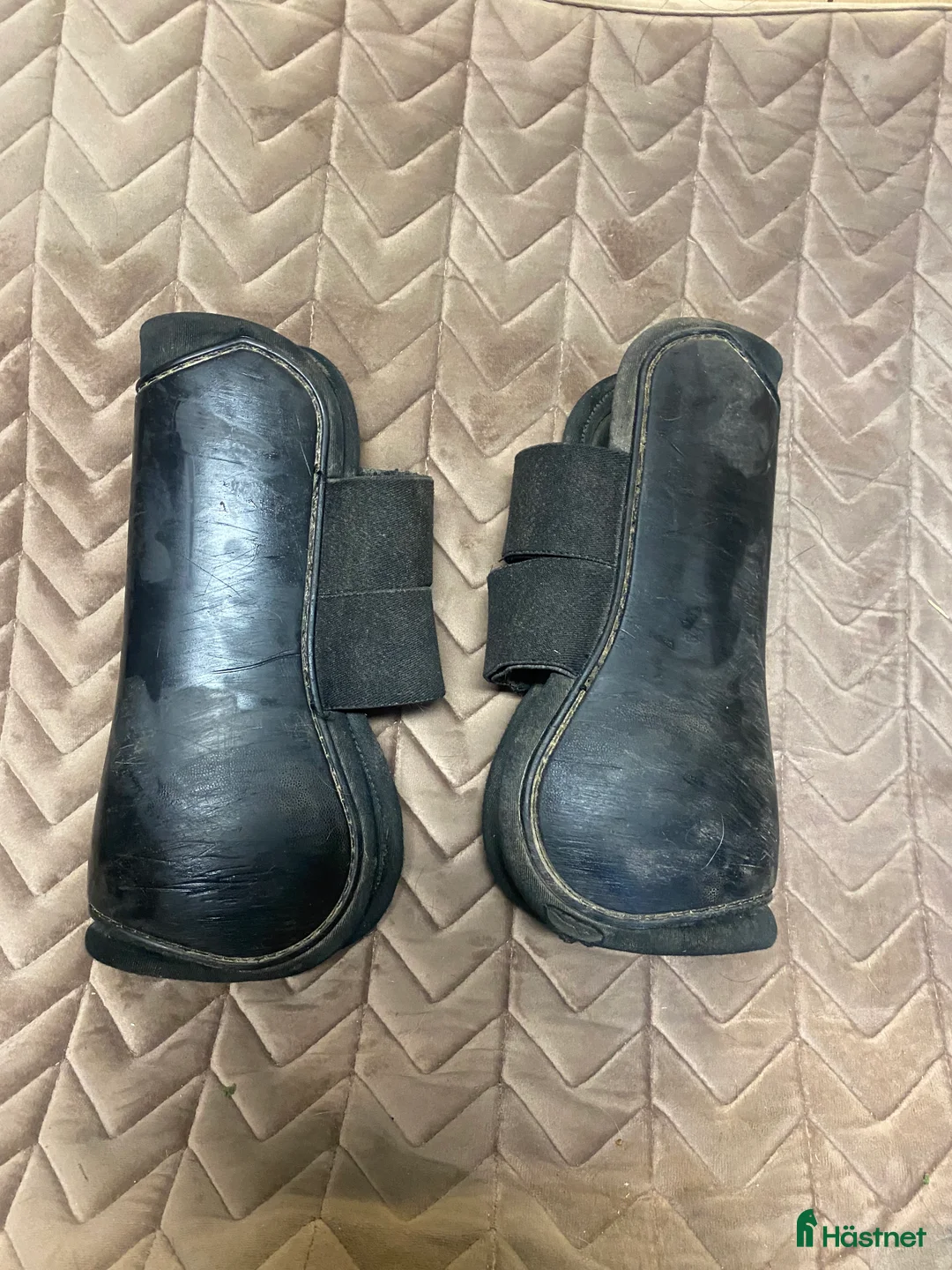 Benskydd hästutrustning till salu: söta ponny benskydd i Borlänge - Annons 2