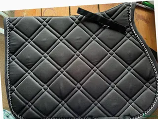 Schabrak & Vojlockar hästutrustning till salu: Nytt svart schabrak i Torsåker - Annons 4