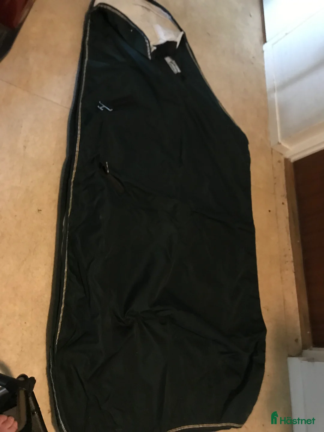 Täcken hästutrustning till salu: 3 st regntäcke från eskadron i Herrljunga - Annons 15