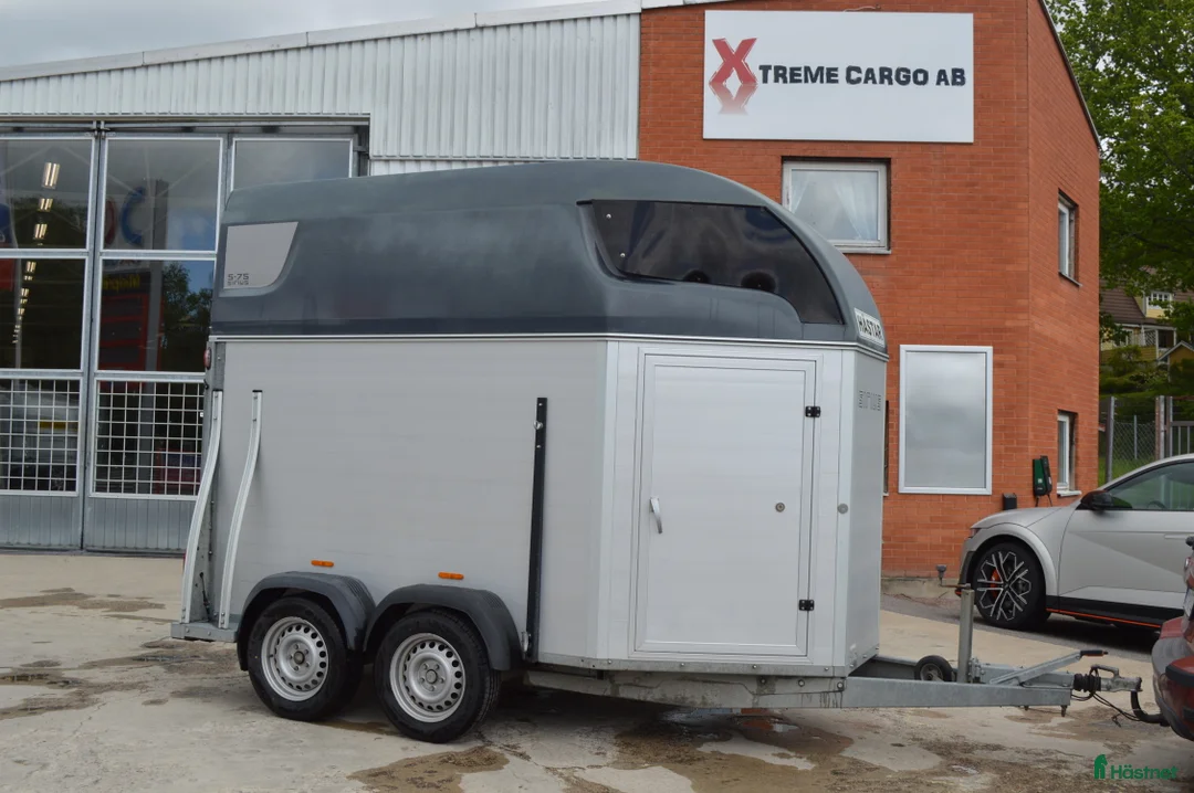 Hästtransporter  fordon & transport till salu: Sirius S75 2016 Sadelkammare i Kvicksund - Annons 2