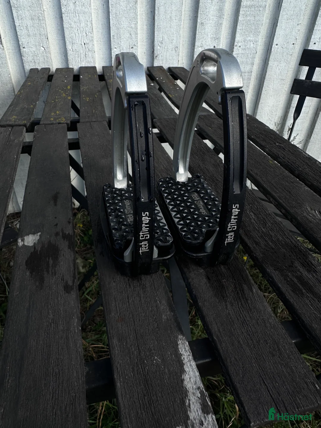 Stigbyglar hästutrustning till salu: Tech stirrups - Annons 4