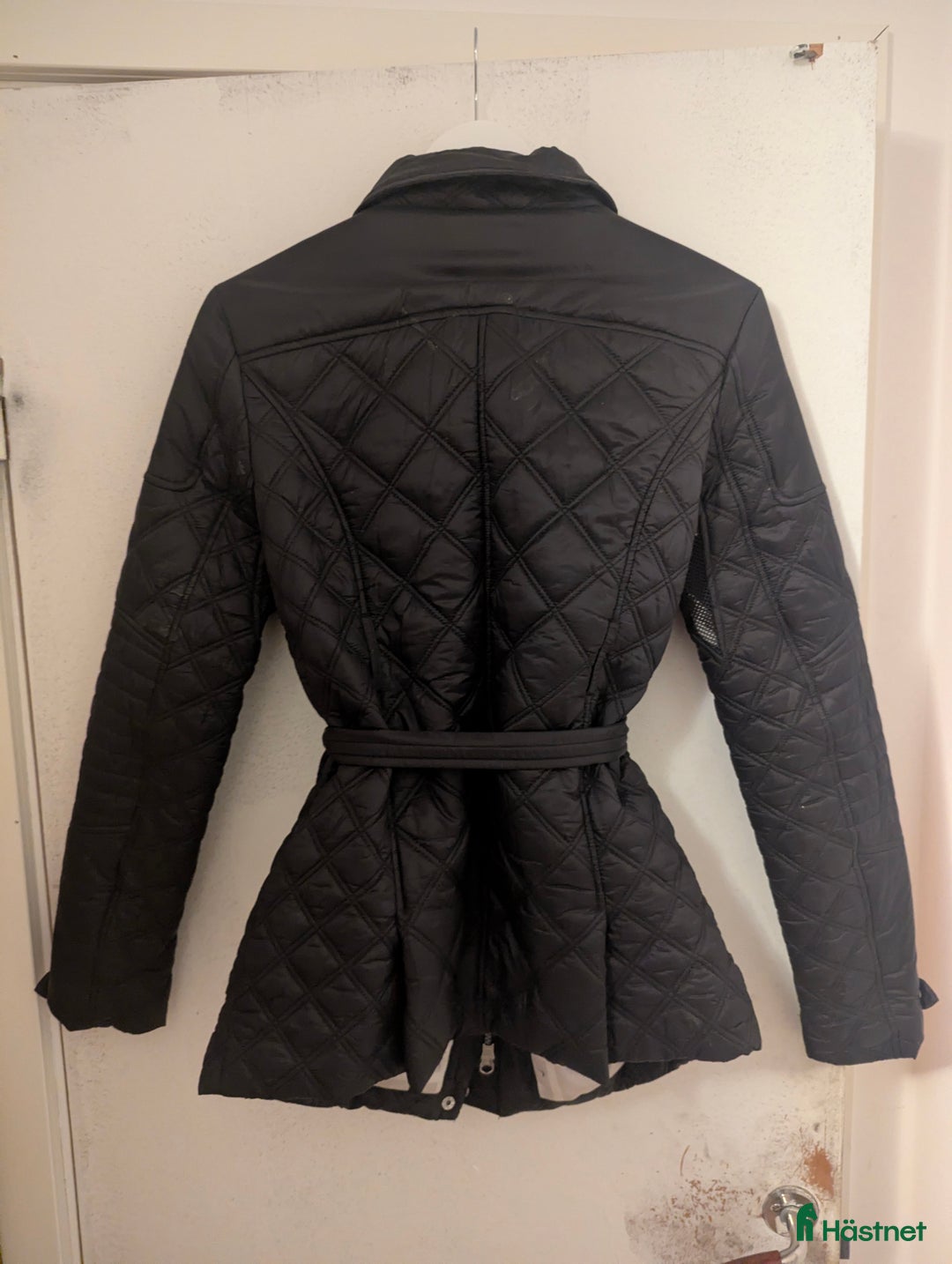 Jackor & Kavajer ryttarutrustning till salu: Jacka från fits. i Tierp - Annons 2