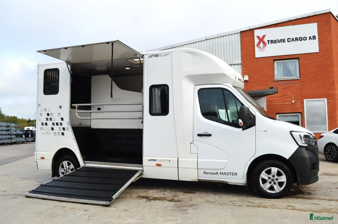 Hästlastbilar  fordon & transport till salu: Ume Light 1 2020 5 sits 950kg lastvikt - Annons 2