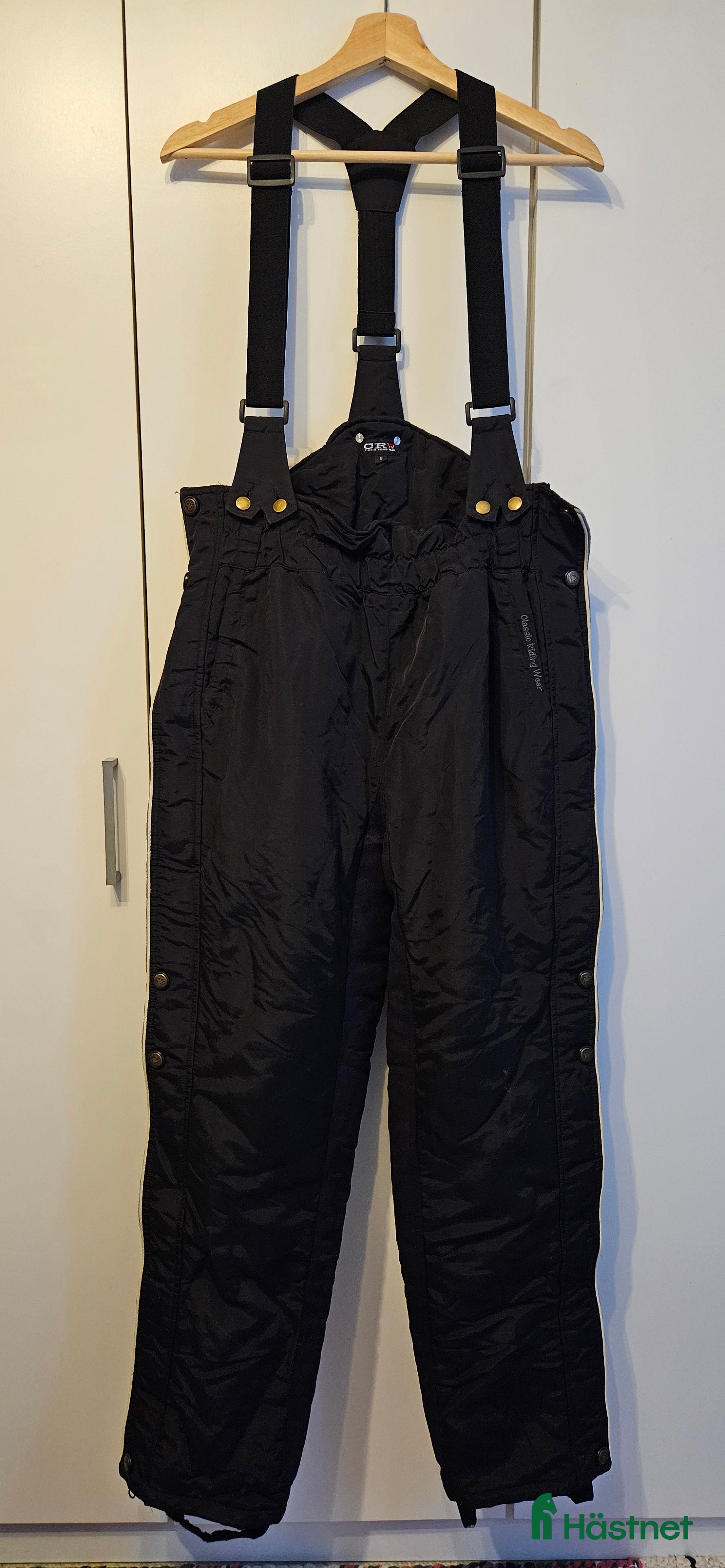 Ridbyxor ryttarutrustning till salu: Täckbyxor med helskoning i Hudiksvall - Annons 21