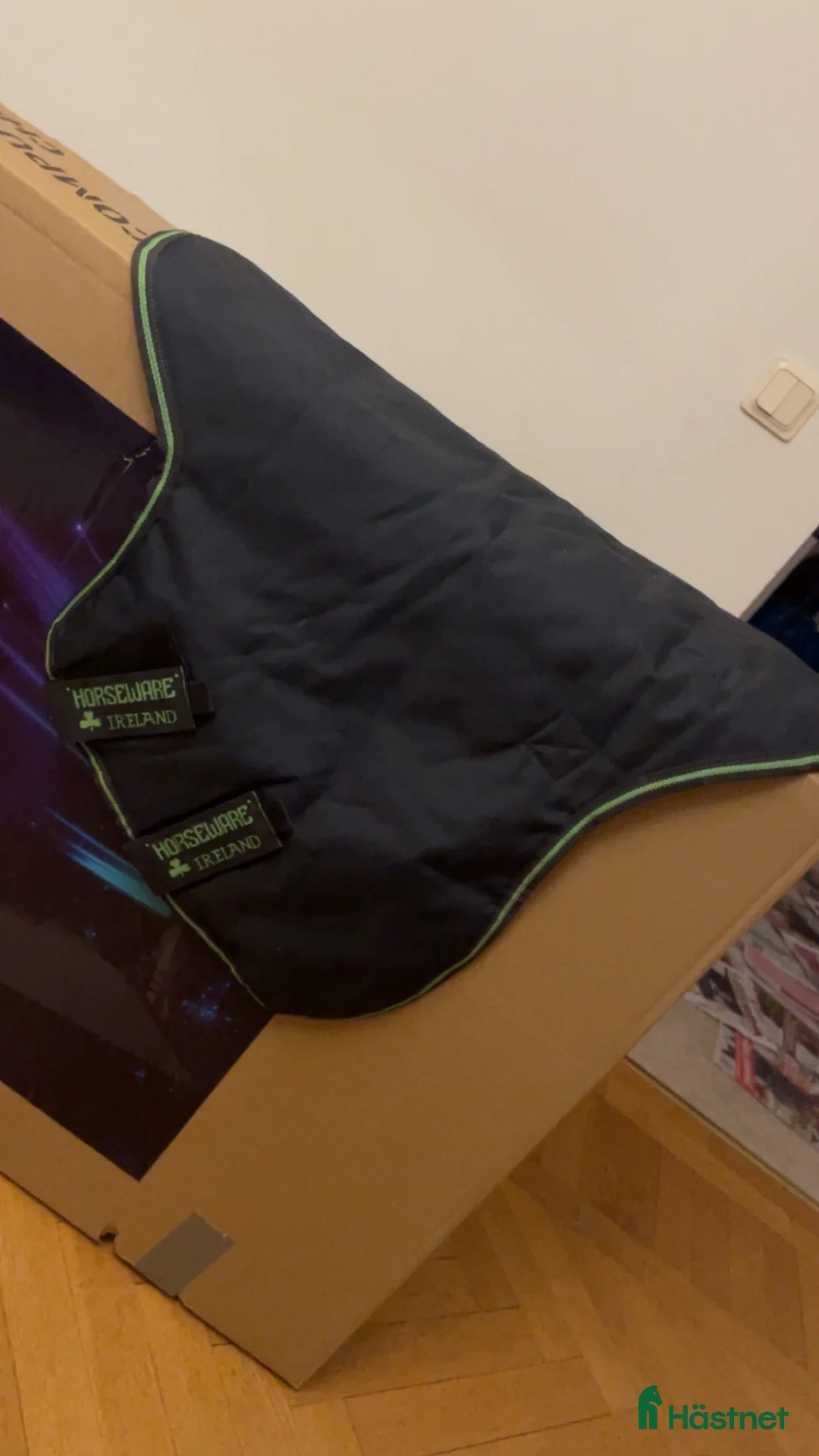 Täcken hästutrustning till salu: Stort parti hästsaker och 2 hjälmar i Borås - Annons 20