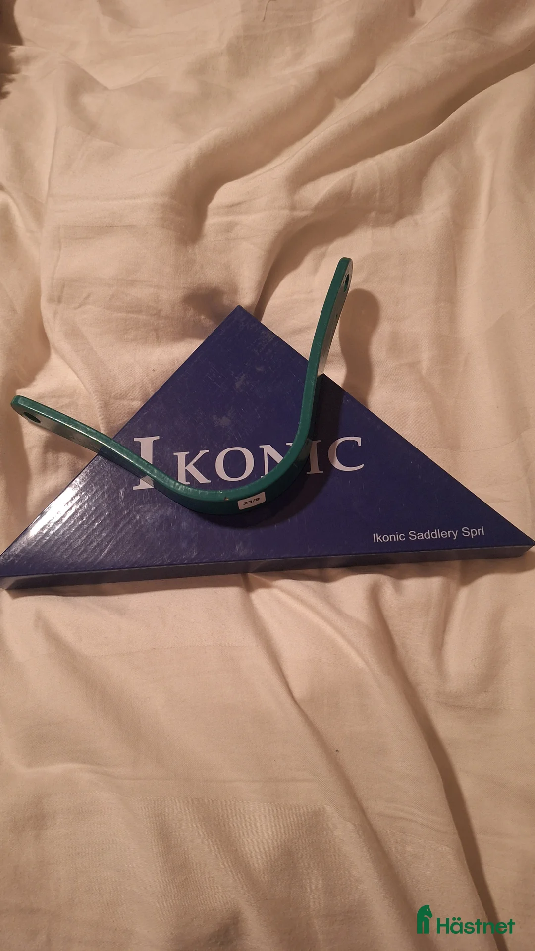 Sadeltillbehör hästutrustning till salu: Ikonic kopp järn  i Sollentuna - Annons 1