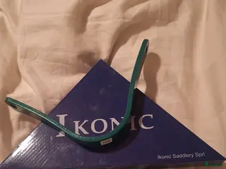 Sadeltillbehör hästutrustning Ikonic kopp järn i Sollentuna - Annons 4