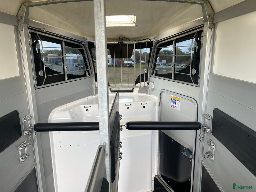 Hästtransporter  fordon & transport till salu: Ifor Williams HBX 506 Sadelkammare i Klippan - Annons 8