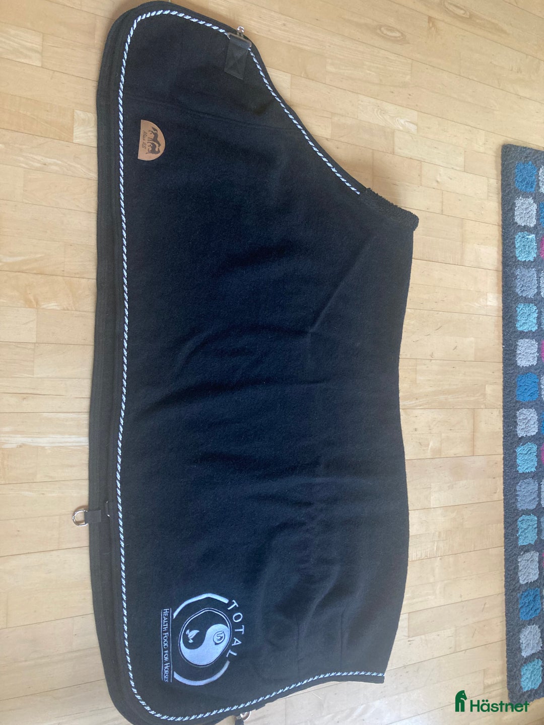 Täcken hästutrustning till salu: Ulltäcke  i Onsala - Annons 1