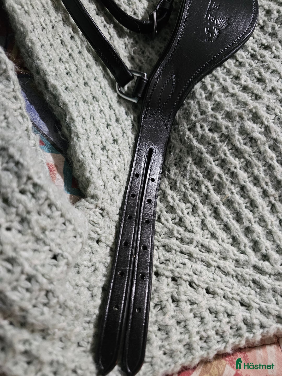 Träns hästutrustning till salu: Svart nackstycke Amare strl Ponny i Söråker - Annons 6