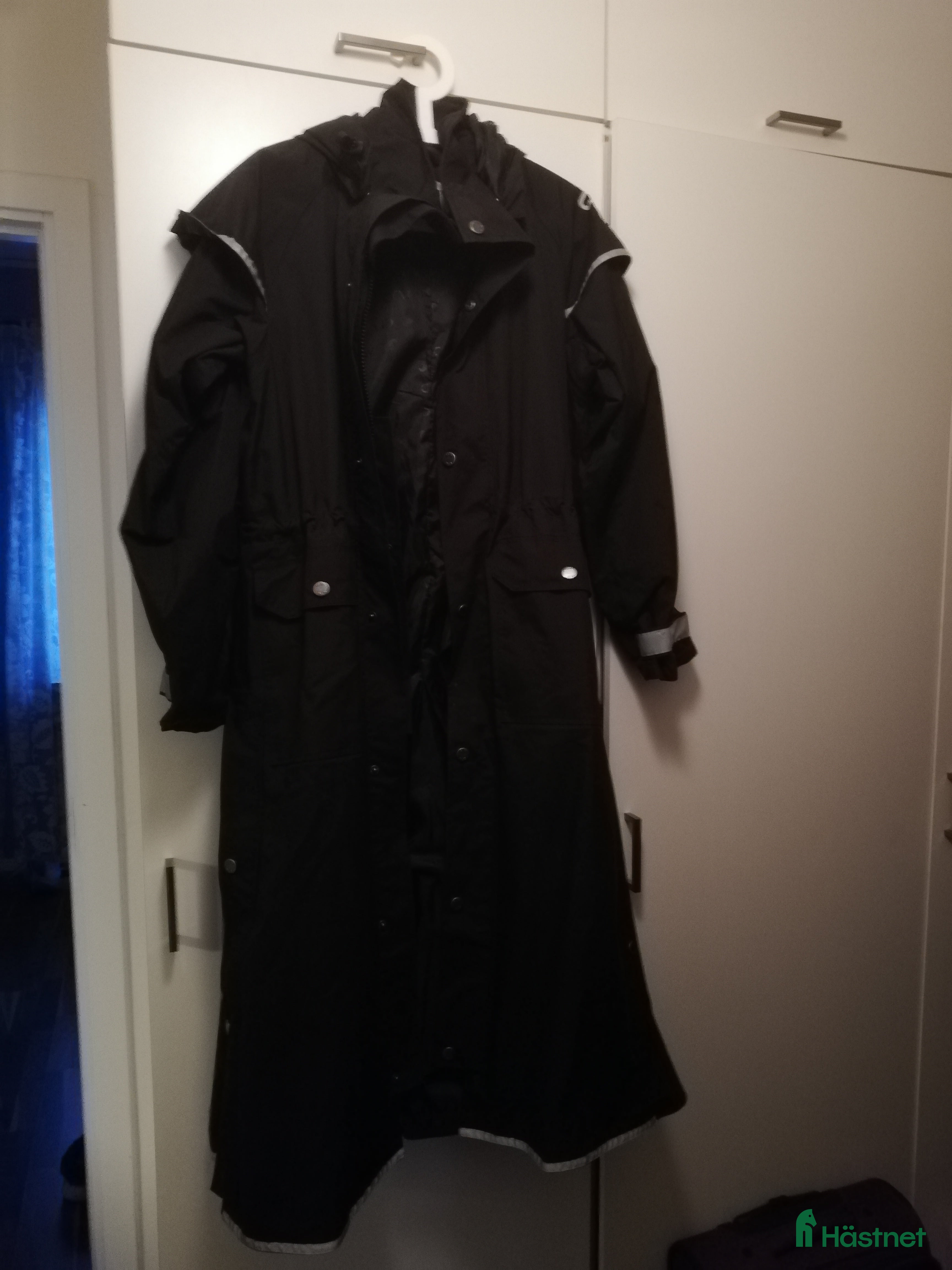 Övrigt Ridkläder ryttarutrustning till salu: Ridregnrock - Annons 1