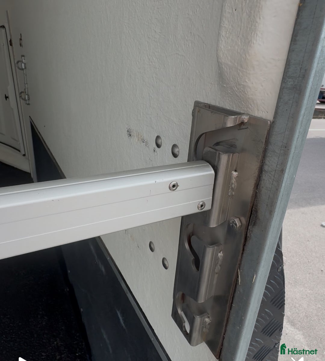 Hästtransporter  fordon & transport till salu: Rymlig och stabil Christ Mega Coral i Västerås - Bild 8